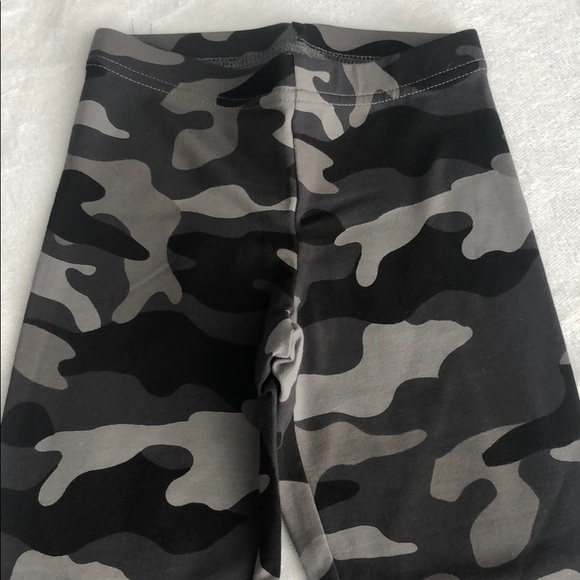 old navy camo leggings